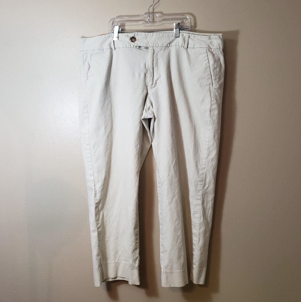 Cream capris